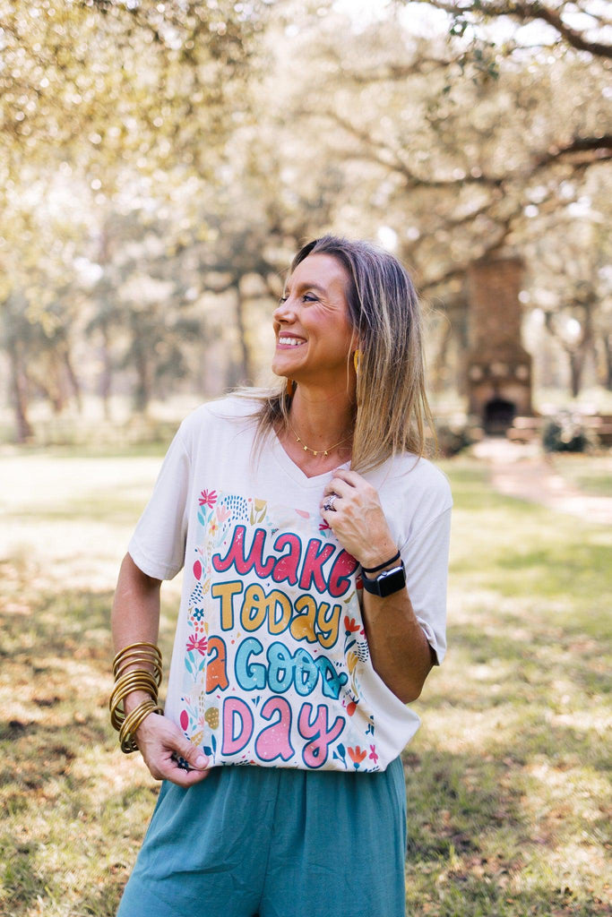 Make Today a Good Day Tee-Trendsetter Online Boutique, Women's Online Fashion Boutique Located in Edison, Georgia